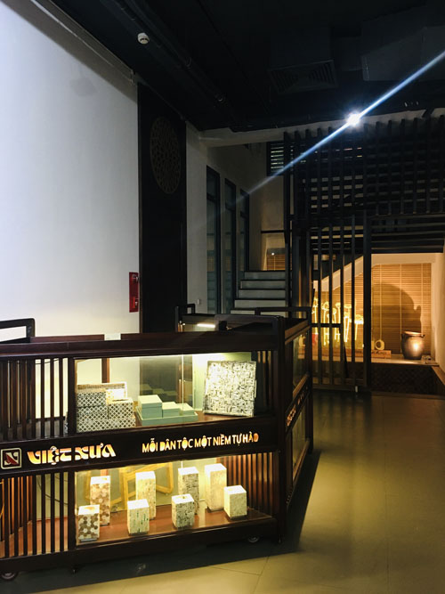 Lạc lối giữa không gian đầy mê hoặc tại 5 Gallery chất nhất Hà Nội hình ảnh 2 lac loi giua khong gian day me hoac tai 5 gallery chat nhat ha noi hinh anh 2