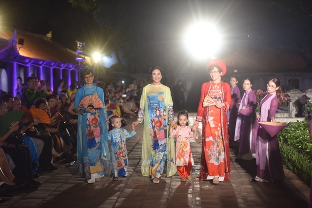 1000 mau ao dai an tuong lay cam hung tu cac di san van hoa viet nam