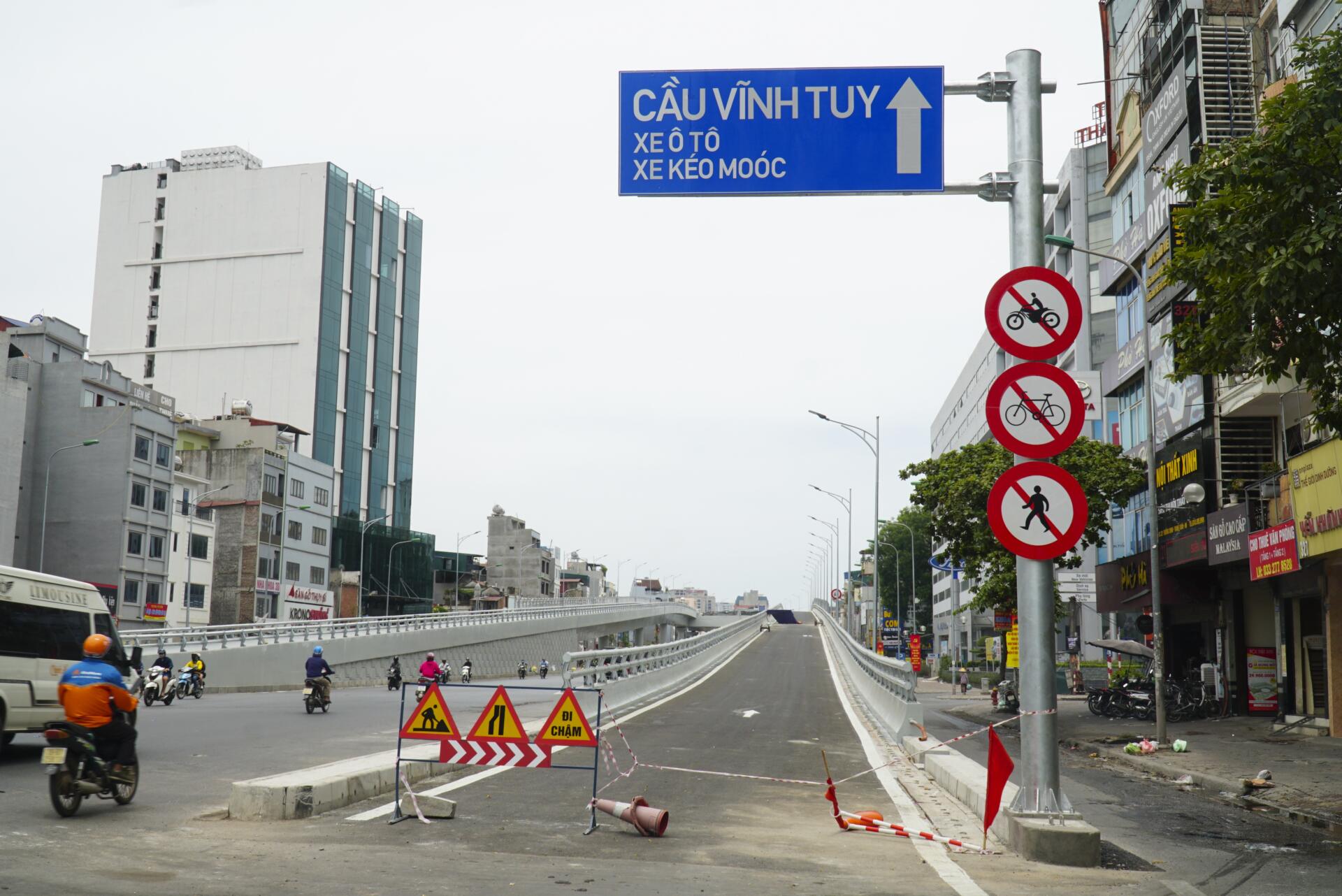 Bất ngờ với diện mạo mới đường vành đai 2 trên cao đoạn Trường Chinh - 18