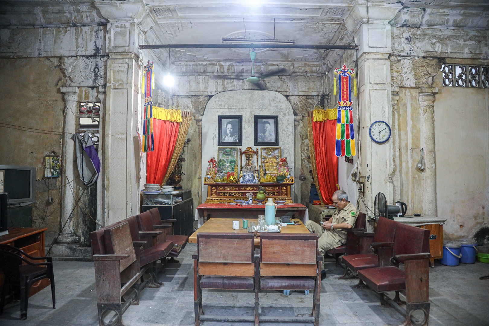 Lăng mộ đá cổ 100 tuổi giữa lòng Hà Nội - 18 Lăng mộ đá cổ 100 tuổi giữa lòng Hà Nội - 18