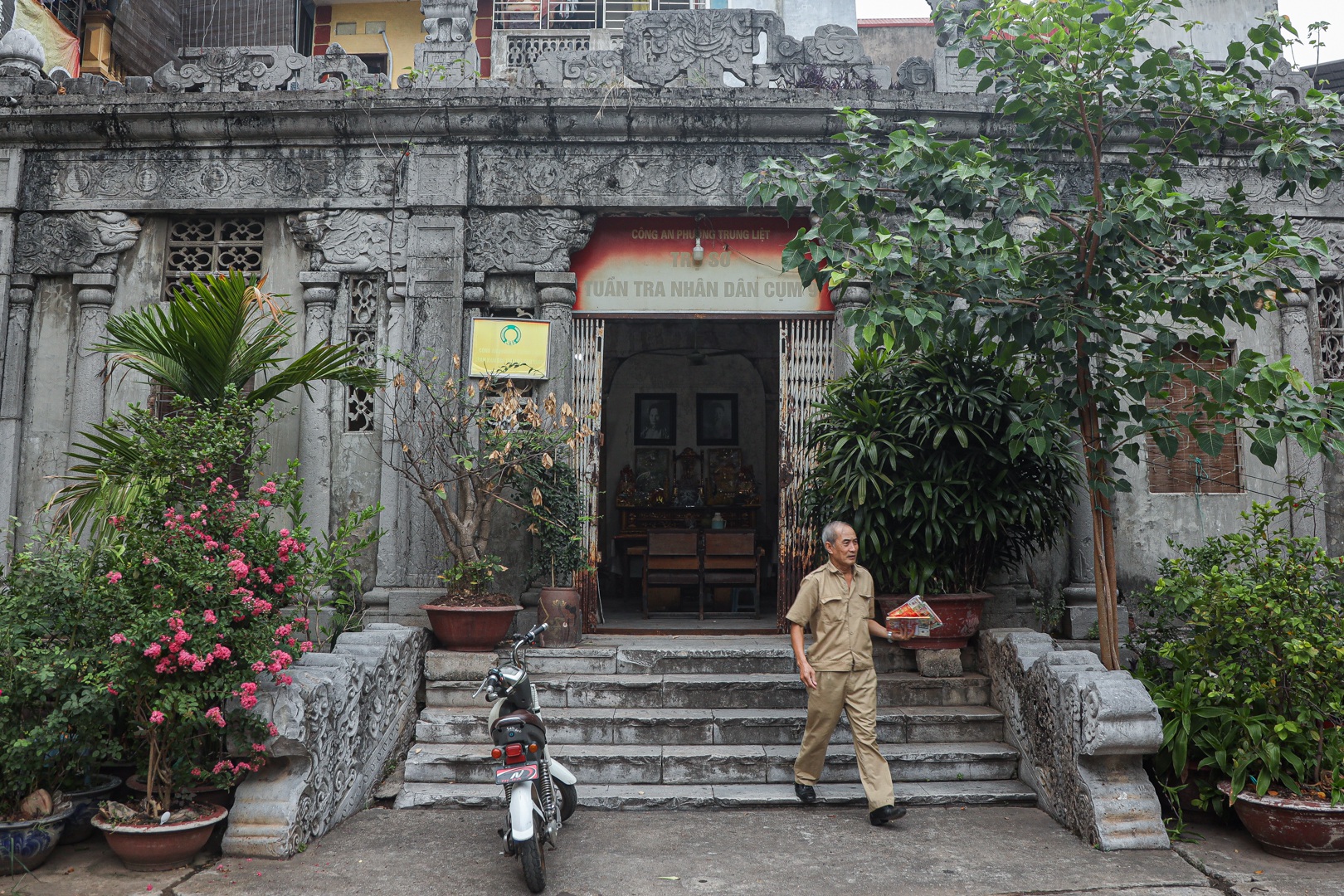 Lăng mộ đá cổ 100 tuổi giữa lòng Hà Nội - 2 Lăng mộ đá cổ 100 tuổi giữa lòng Hà Nội - 2