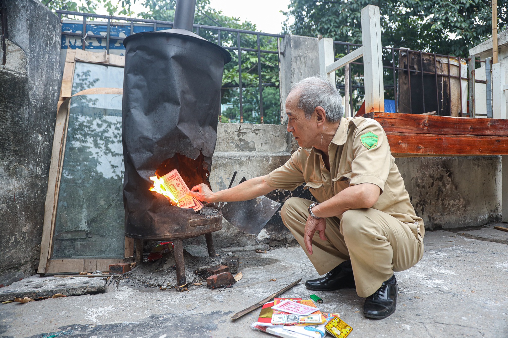 Lăng mộ đá cổ 100 tuổi giữa lòng Hà Nội - 8 Lăng mộ đá cổ 100 tuổi giữa lòng Hà Nội - 8