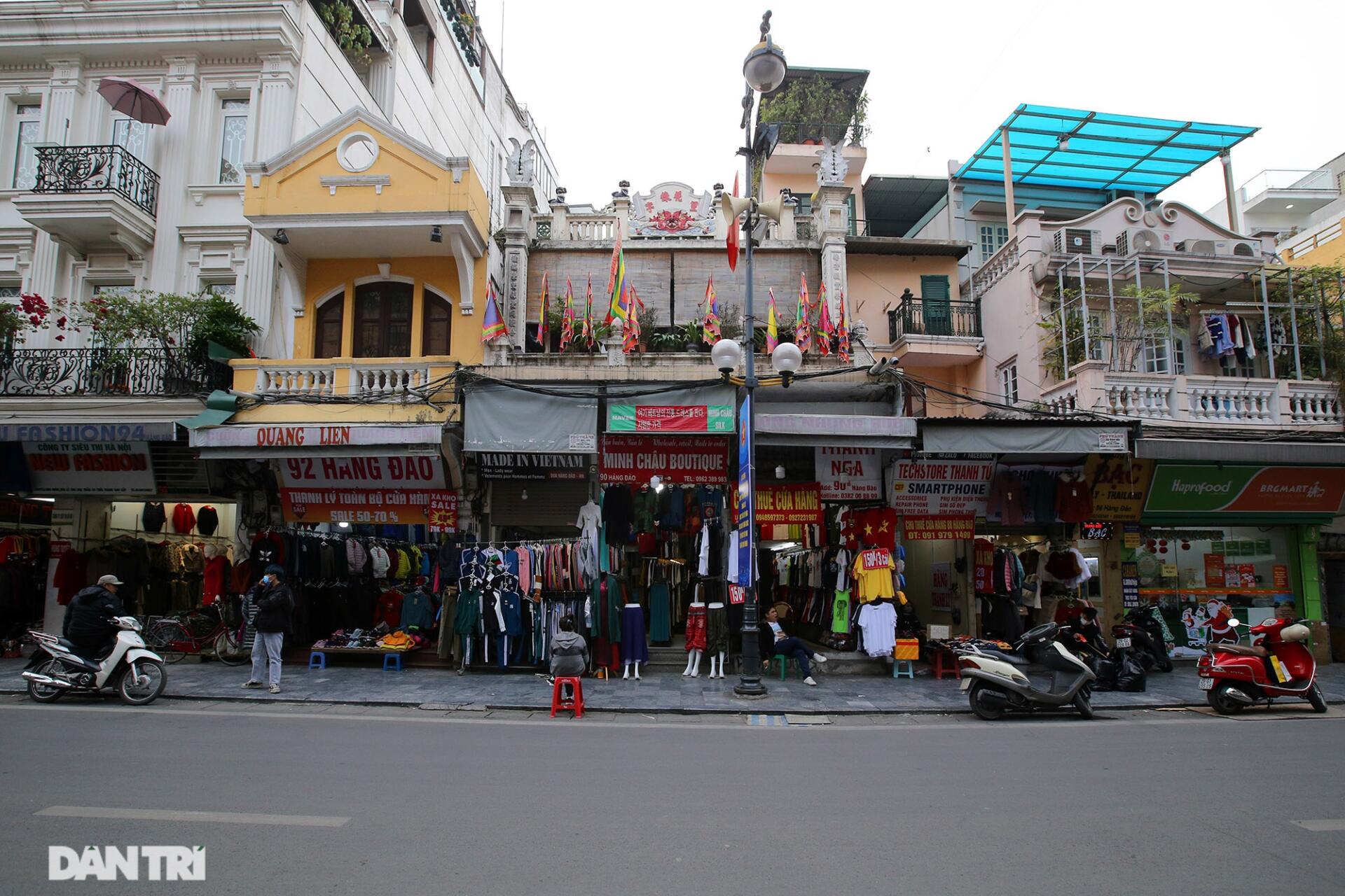 Những ngôi đình cổ ở 36 phố phường đang dần biến mất - 14 Những ngôi đình cổ ở 36 phố phường đang dần biến mất - 14