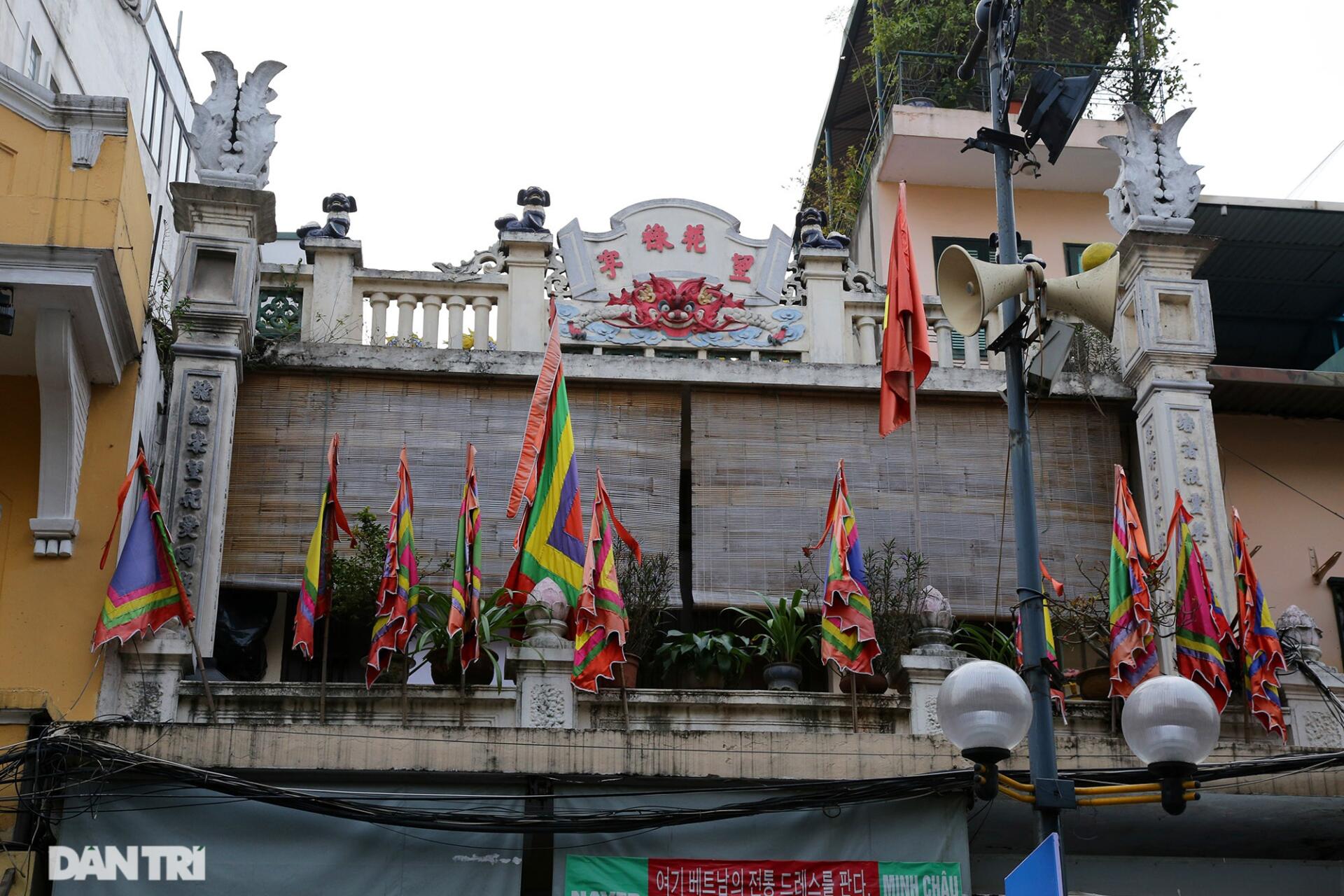 Những ngôi đình cổ ở 36 phố phường đang dần biến mất - 15 Những ngôi đình cổ ở 36 phố phường đang dần biến mất - 15