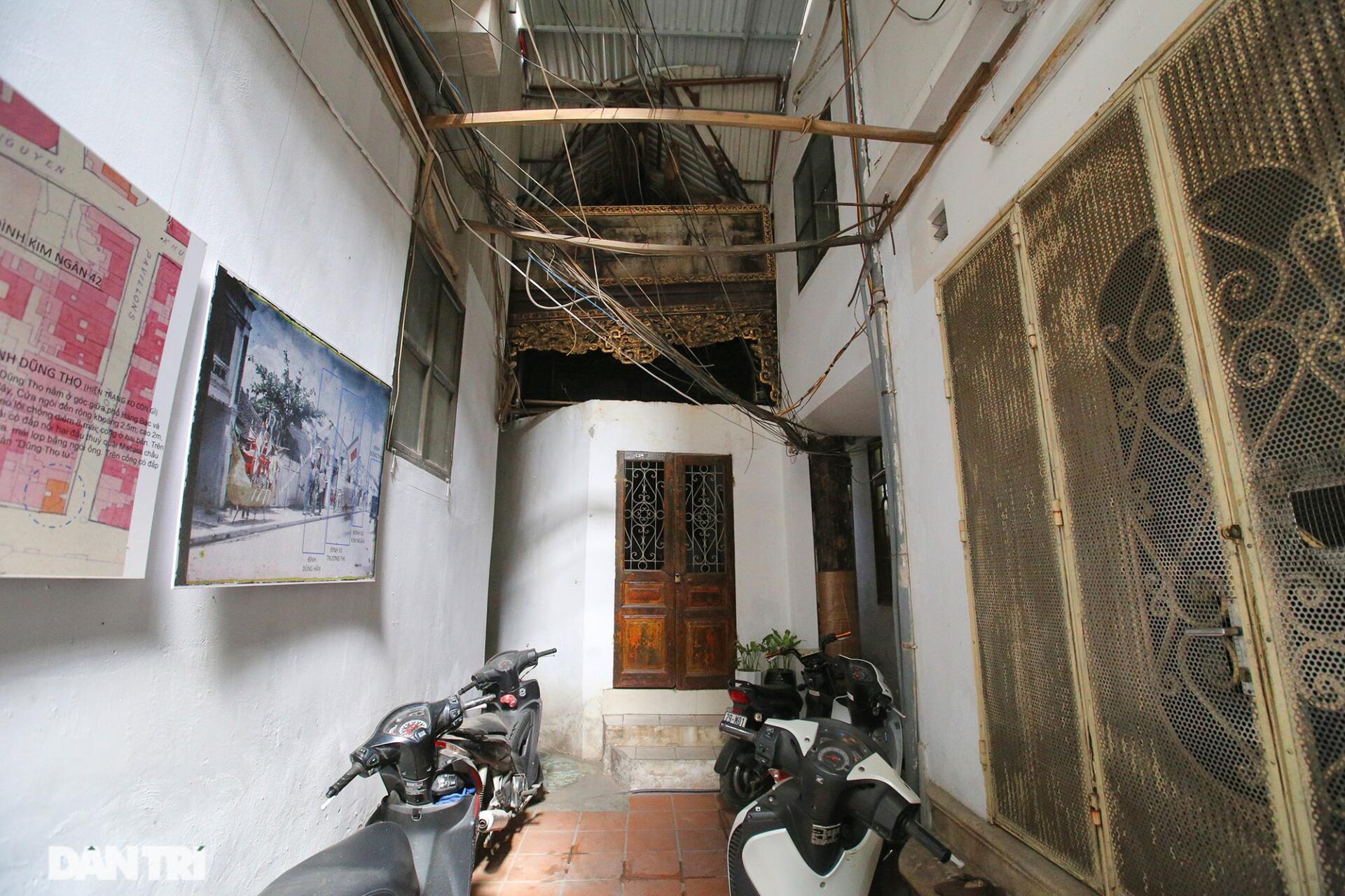 Những ngôi đình cổ ở 36 phố phường đang dần biến mất - 9 Những ngôi đình cổ ở 36 phố phường đang dần biến mất - 9