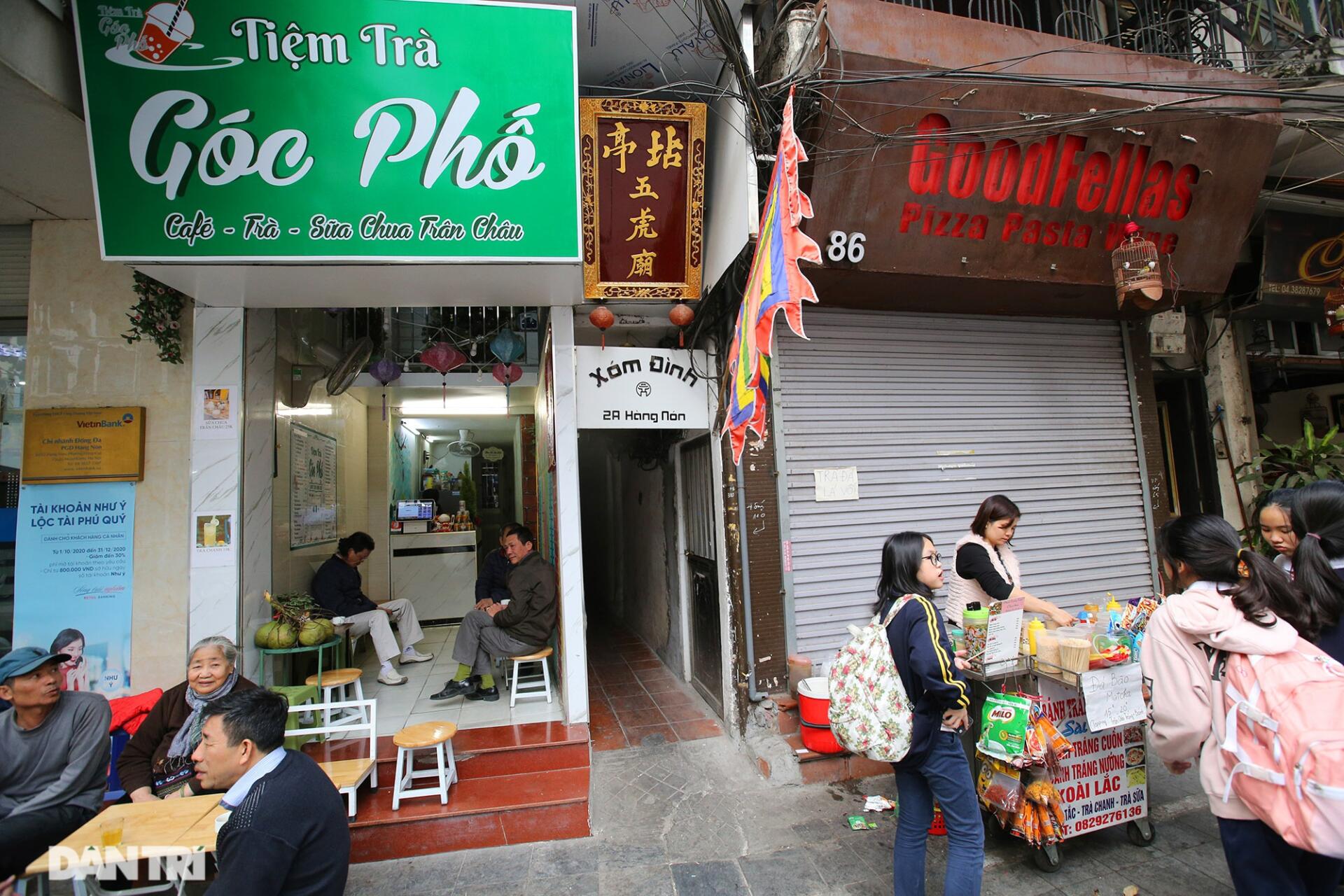 Những ngôi đình cổ ở 36 phố phường đang dần biến mất - 1 Những ngôi đình cổ ở 36 phố phường đang dần biến mất - 1