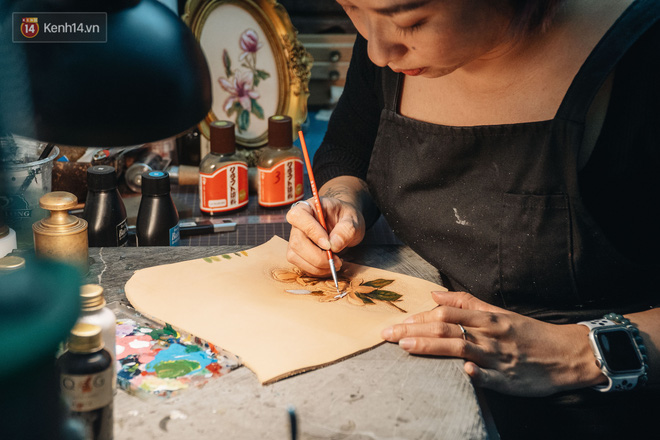 Bỏ công việc thiết kế, cô gái Hà Nội bắt đầu sự nghiệp điêu khắc "kỳ lạ" từ... miếng da vụn được cho - Ảnh 14. Bỏ công việc thiết kế, cô gái Hà Nội bắt đầu sự nghiệp điêu khắc "kỳ lạ" từ... miếng da vụn được cho - Ảnh 14.