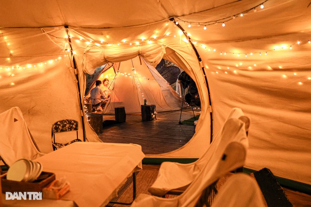 Người Hà Nội chi tiền triệu cắm trại trên nóc tòa nhà cao tầng - 8