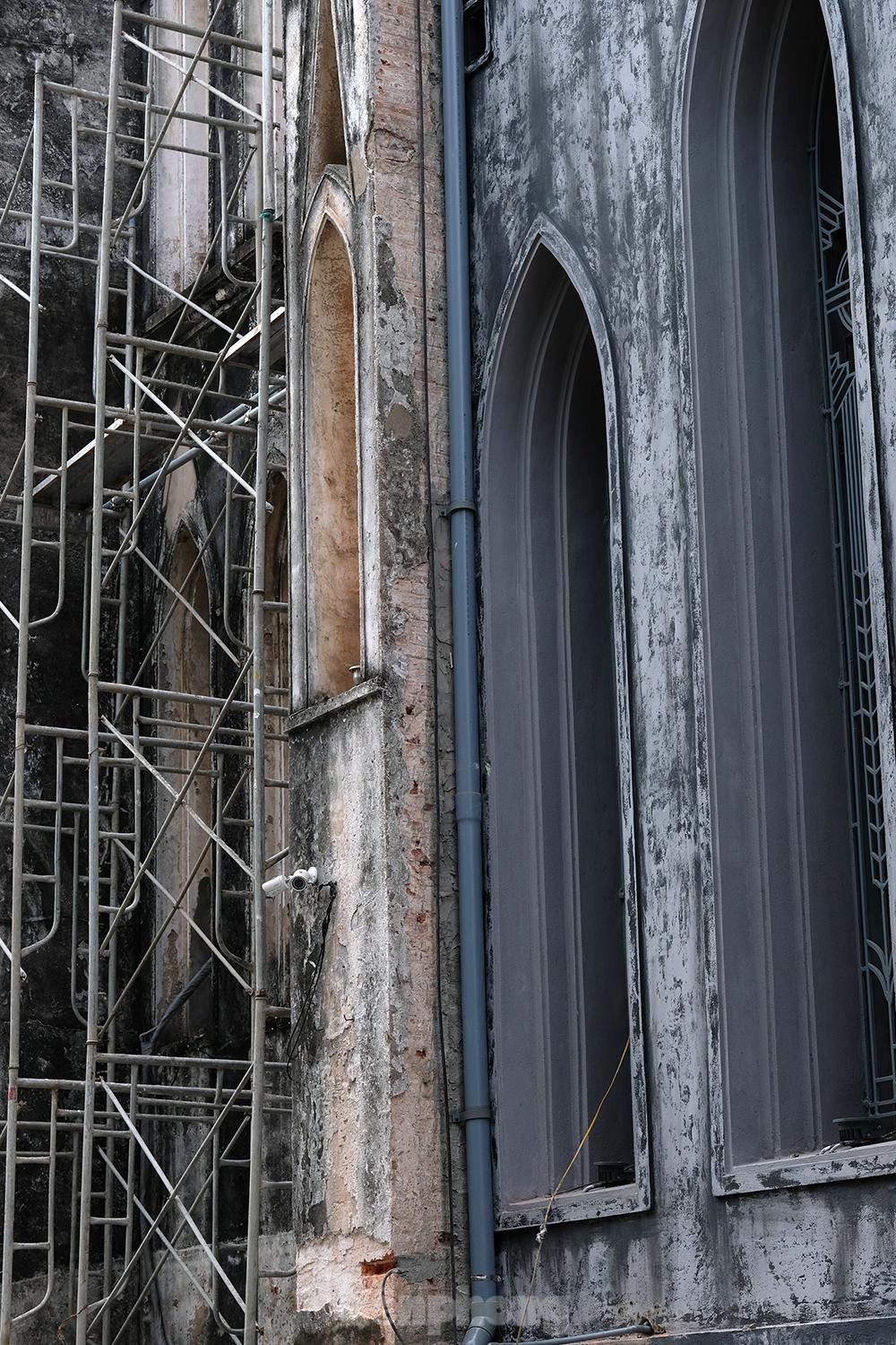 Nhà thờ Lớn Hà Nội trước ngày 'khoác áo mới' ảnh 5