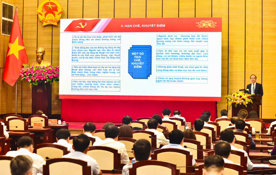 Ông Nguyễn Ngọc Tuấn: Hà Nội phát triển đô thị để đời sống cư dân khá giả, hạnh phúc hơn - Ảnh 3. Ông Nguyễn Ngọc Tuấn: Hà Nội phát triển đô thị để đời sống cư dân khá giả, hạnh phúc hơn - Ảnh 3.