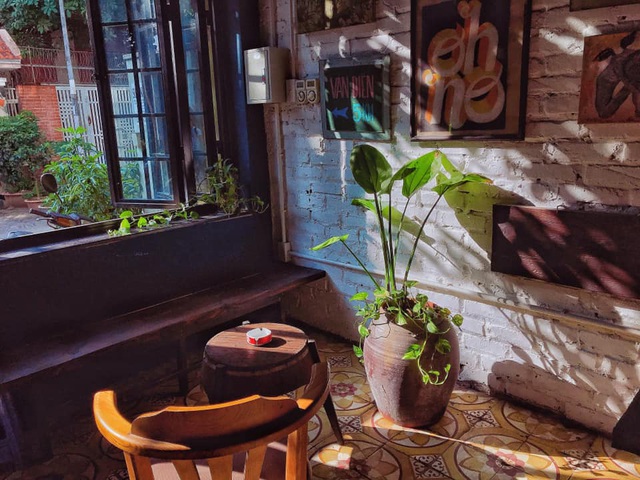 Tìm về Hà Nội xưa cũ bên những quán cà phê cổ - 7