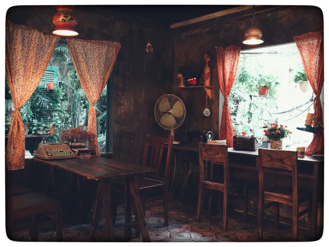 Tìm về Hà Nội xưa cũ bên những quán cà phê cổ - 10