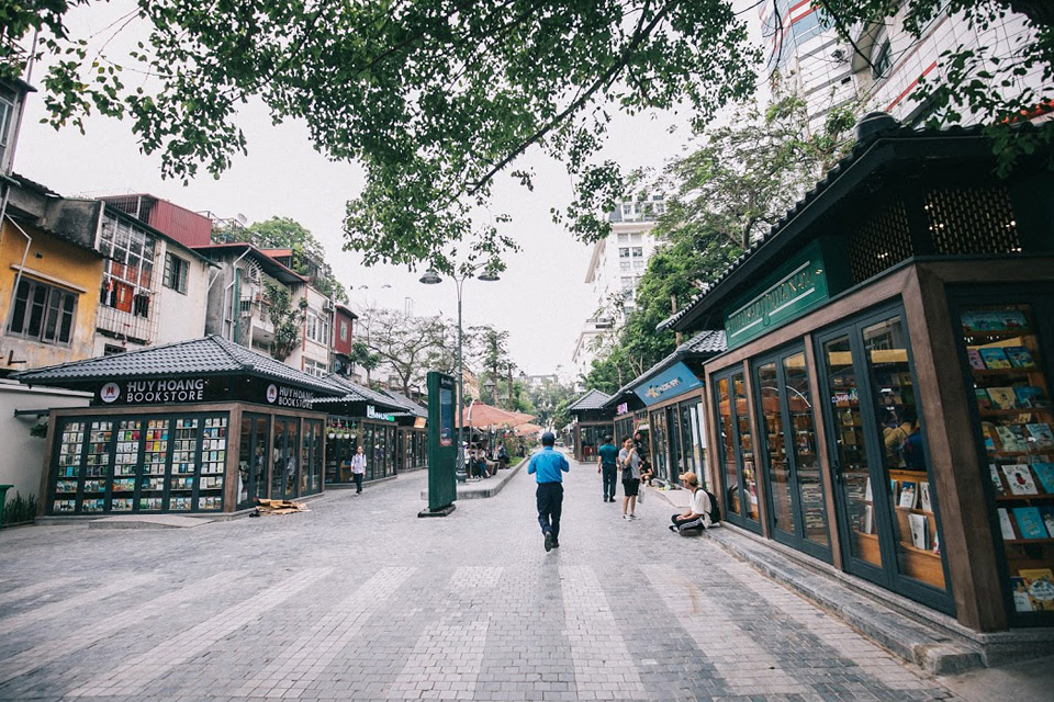 pho-sach-dau-tien-ha-noi