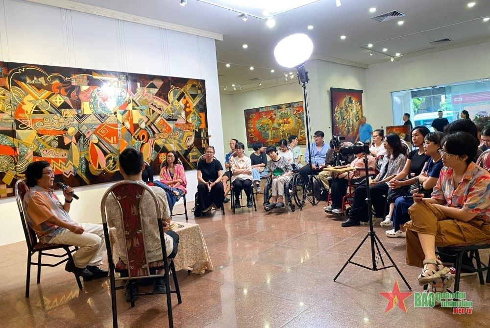 Họa sĩ Hùng Khuynh và hành trình 40 năm tâm huyết, sáng tạo với nghệ thuật sơn mài