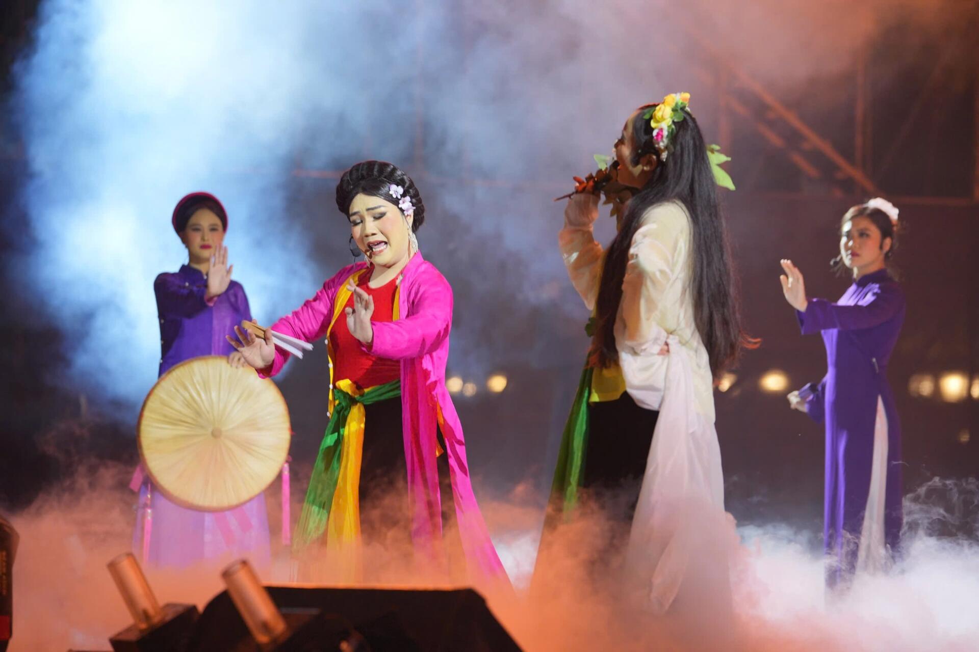 Khai mạc Lễ hội thiết kế sáng tạo 2024 Lễ hội Thiết kế Sáng tạo Hà Nội 2024: Hội tụ và lan tỏa tinh thần sáng tạo Thủ đô