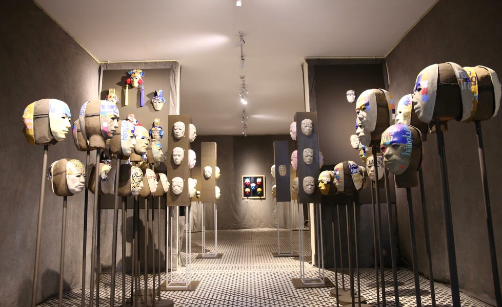 Lê Thiết Cương, Nguyễn Việt Hà và Đinh Công Đạt khi đứng chung trong một khung hình nghệ thuật - 2