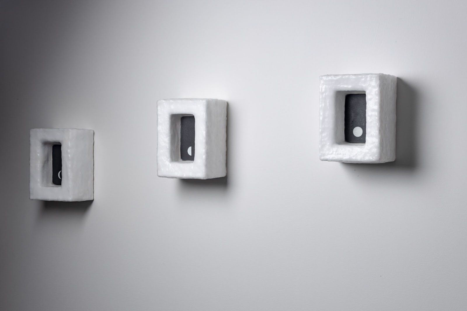 Chuỗi tác phẩm 'endless' của Mai Tạ và Mr.Bambii trong mở xưởng 