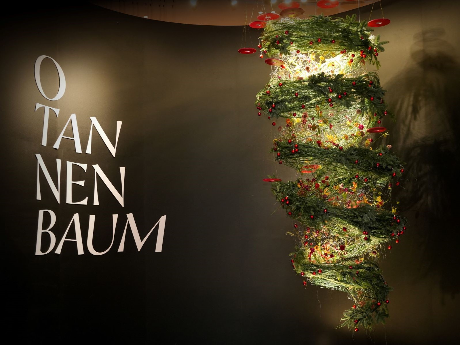 trien lam hoa tranh nghe thuat giang sinh