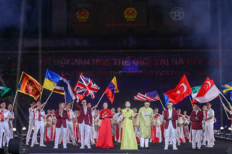 Thủ tướng: Lễ hội Văn hoá thế giới tại Hà Nội 'sẻ chia với đồng bào bị thiên tai'- Ảnh 6.