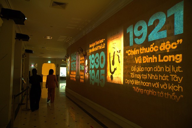 Công nghệ ánh sáng khai mở 115 năm lịch sử Nhà Hát Lớn - Ảnh 16. Công nghệ ánh sáng khai mở 115 năm lịch sử Nhà Hát Lớn - Ảnh 16.