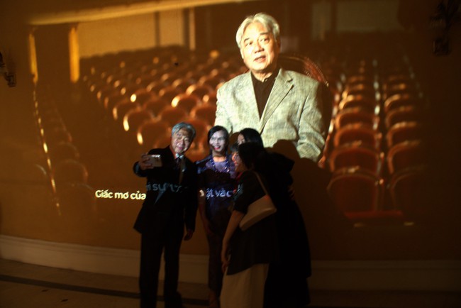 Công nghệ ánh sáng khai mở 115 năm lịch sử Nhà Hát Lớn - Ảnh 18. Công nghệ ánh sáng khai mở 115 năm lịch sử Nhà Hát Lớn - Ảnh 18.