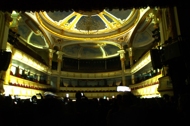 Công nghệ ánh sáng khai mở 115 năm lịch sử Nhà Hát Lớn - Ảnh 27. Công nghệ ánh sáng khai mở 115 năm lịch sử Nhà Hát Lớn - Ảnh 27.