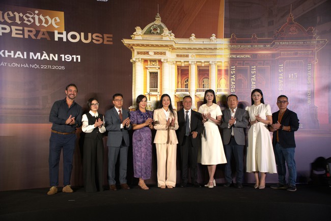 Công nghệ ánh sáng khai mở 115 năm lịch sử Nhà Hát Lớn - Ảnh 6. Công nghệ ánh sáng khai mở 115 năm lịch sử Nhà Hát Lớn - Ảnh 6.